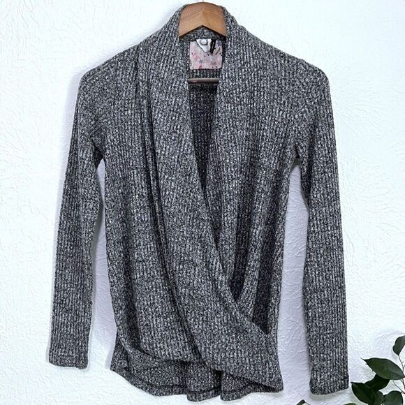 Sweaters - Anthropologie Akemi + Kin Waffle Knit Grey Wrap Top Woodruff Sweater Women's XS